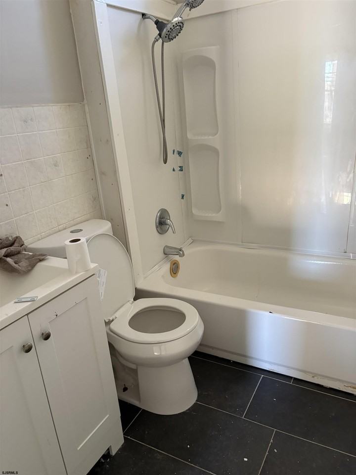 711 Harris Pl - Photo 5 of 8