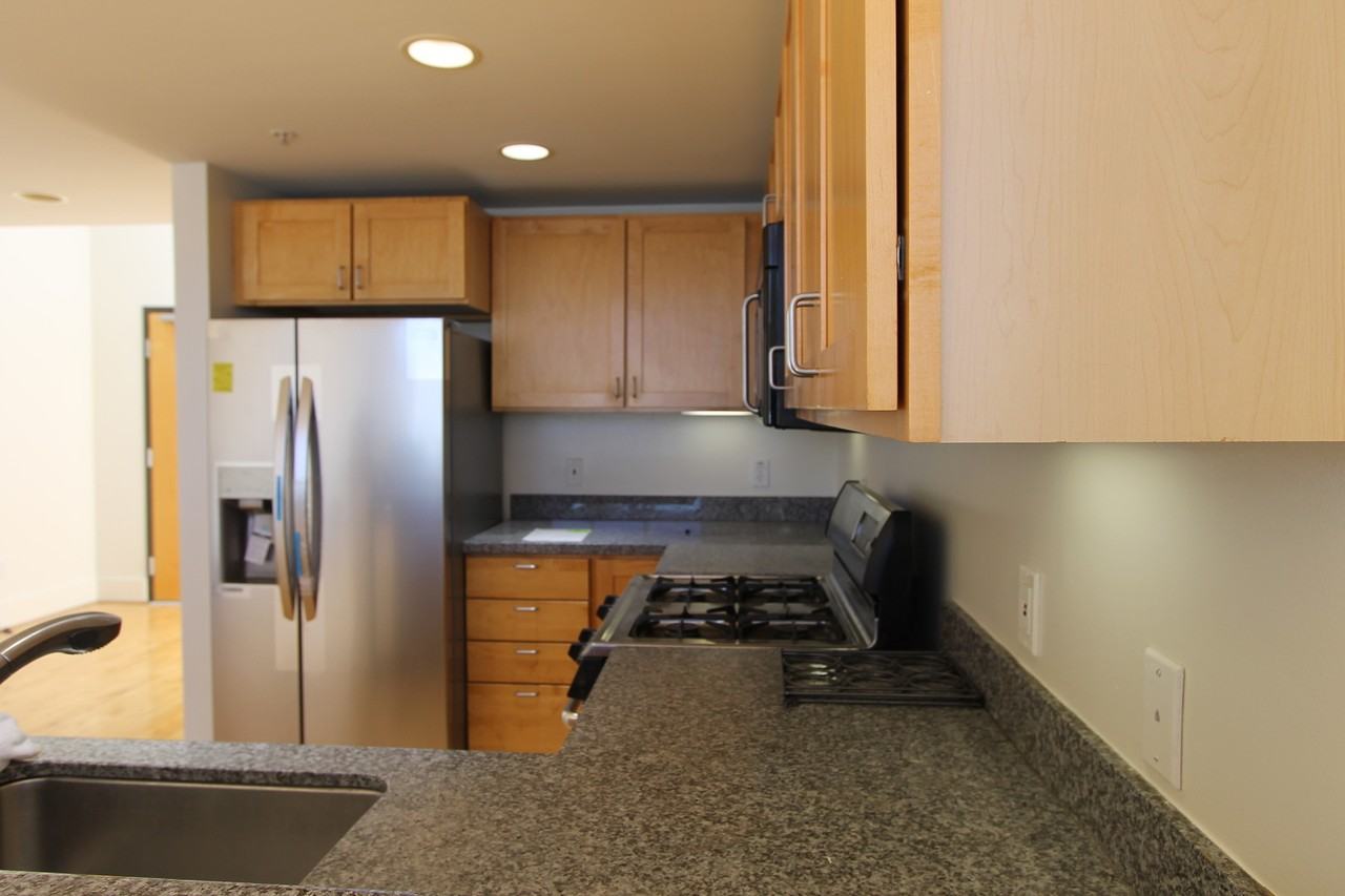 701 Minna St #12 - Photo 3 of 27