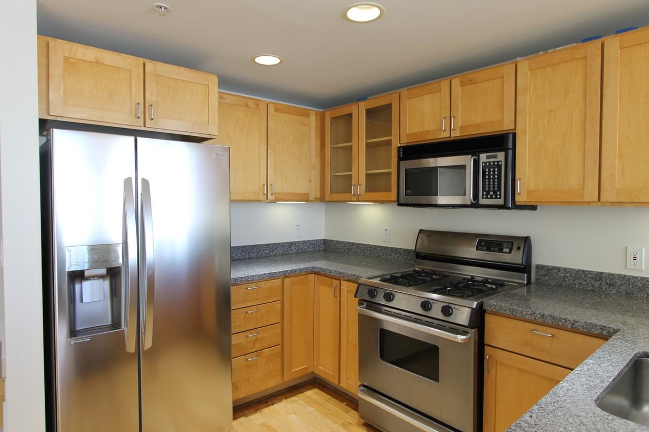 701 Minna St #12 - Photo 4 of 27