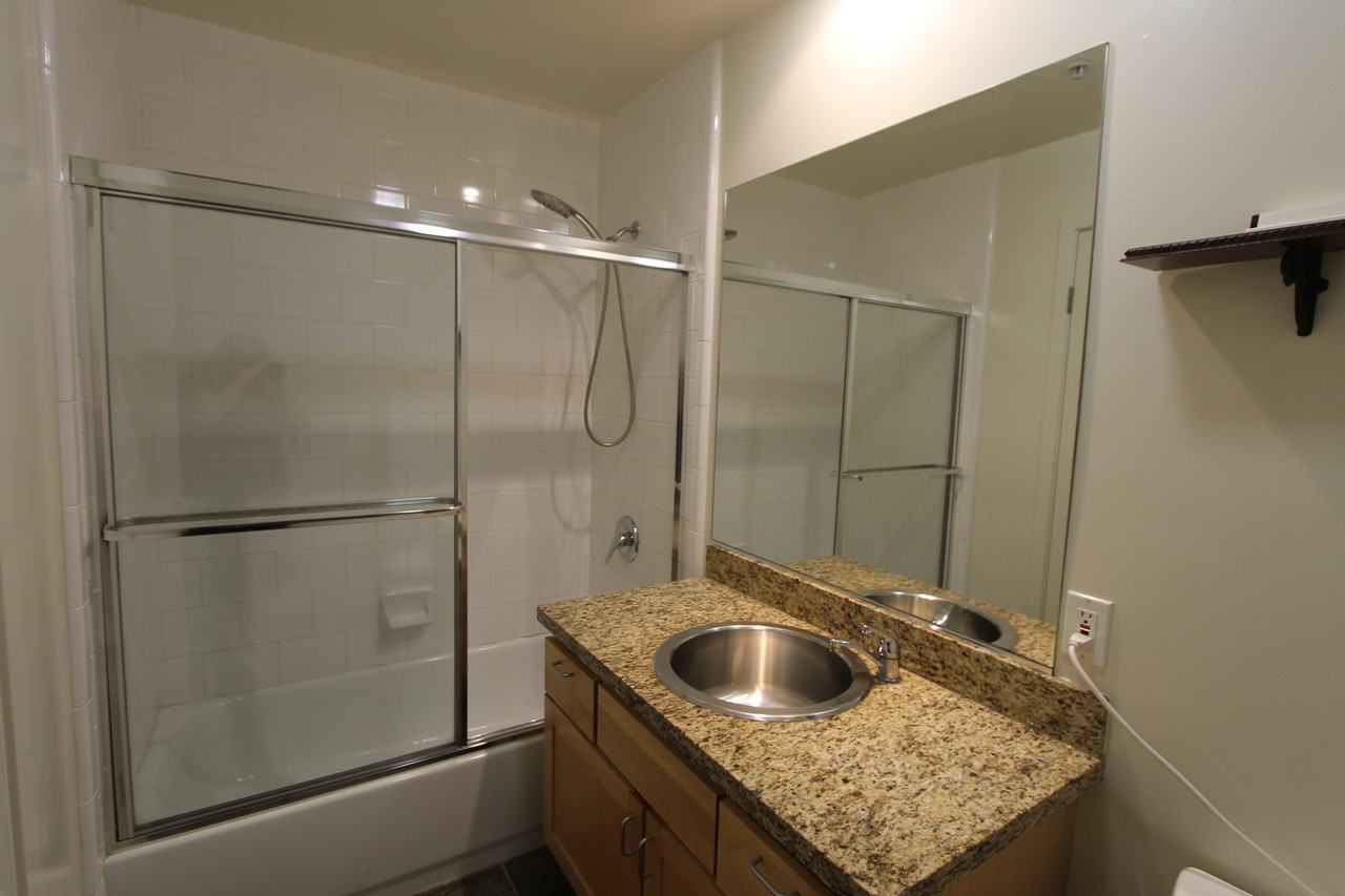 701 Minna St #12 - Photo 6 of 27
