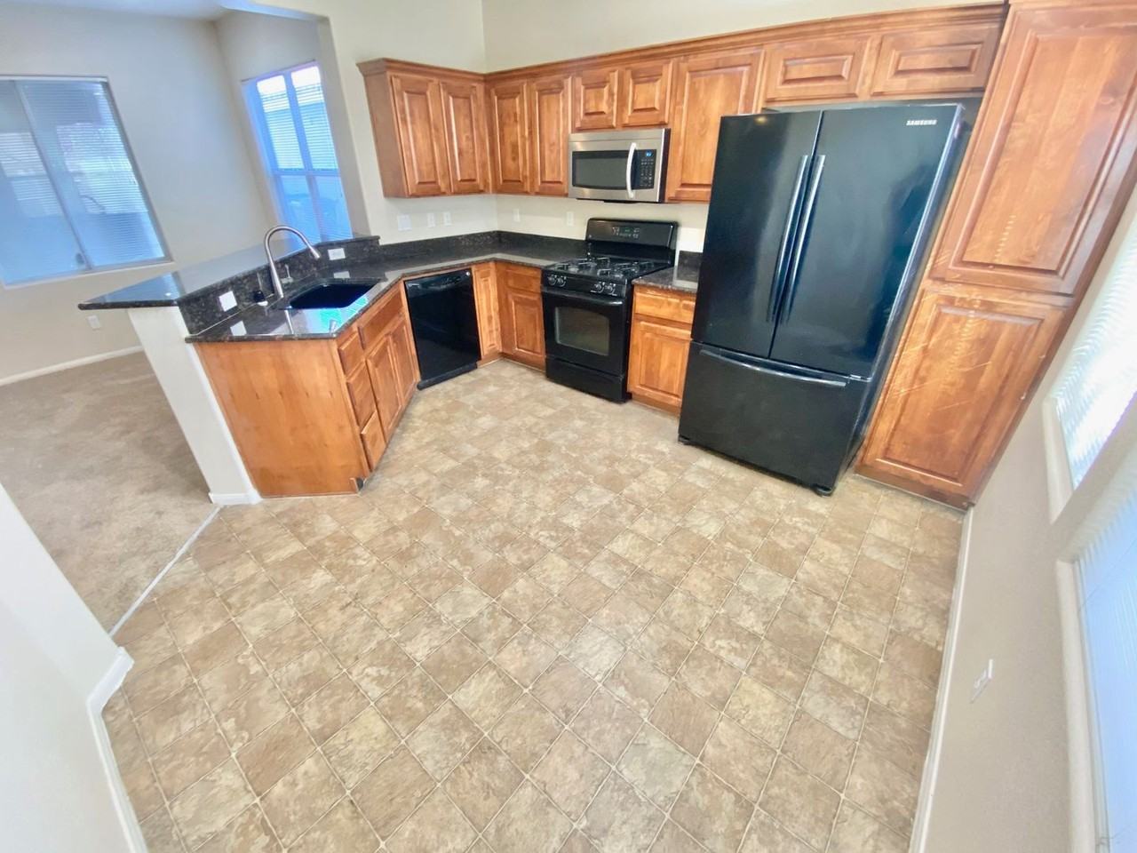 8569 Rhamus Ct - Photo 6 of 35