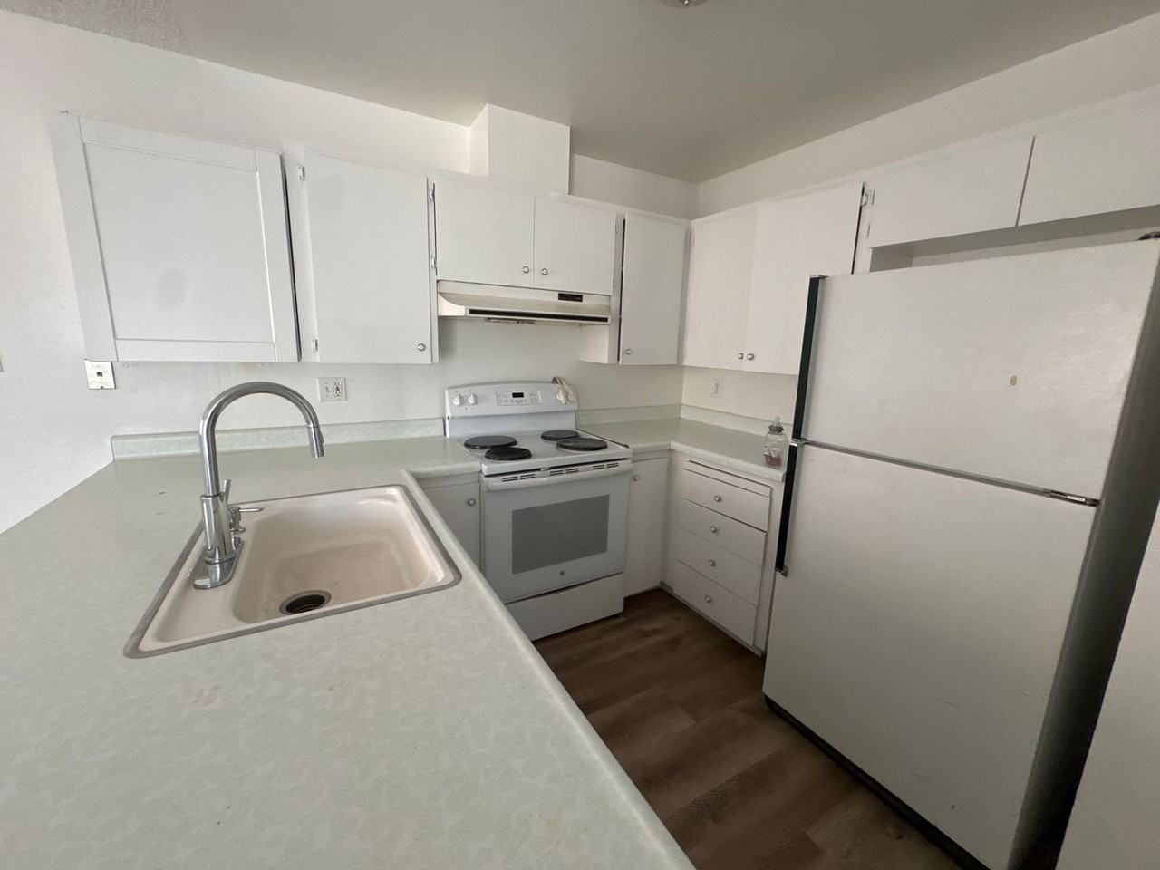 144 Brophy St - Photo 7 of 13