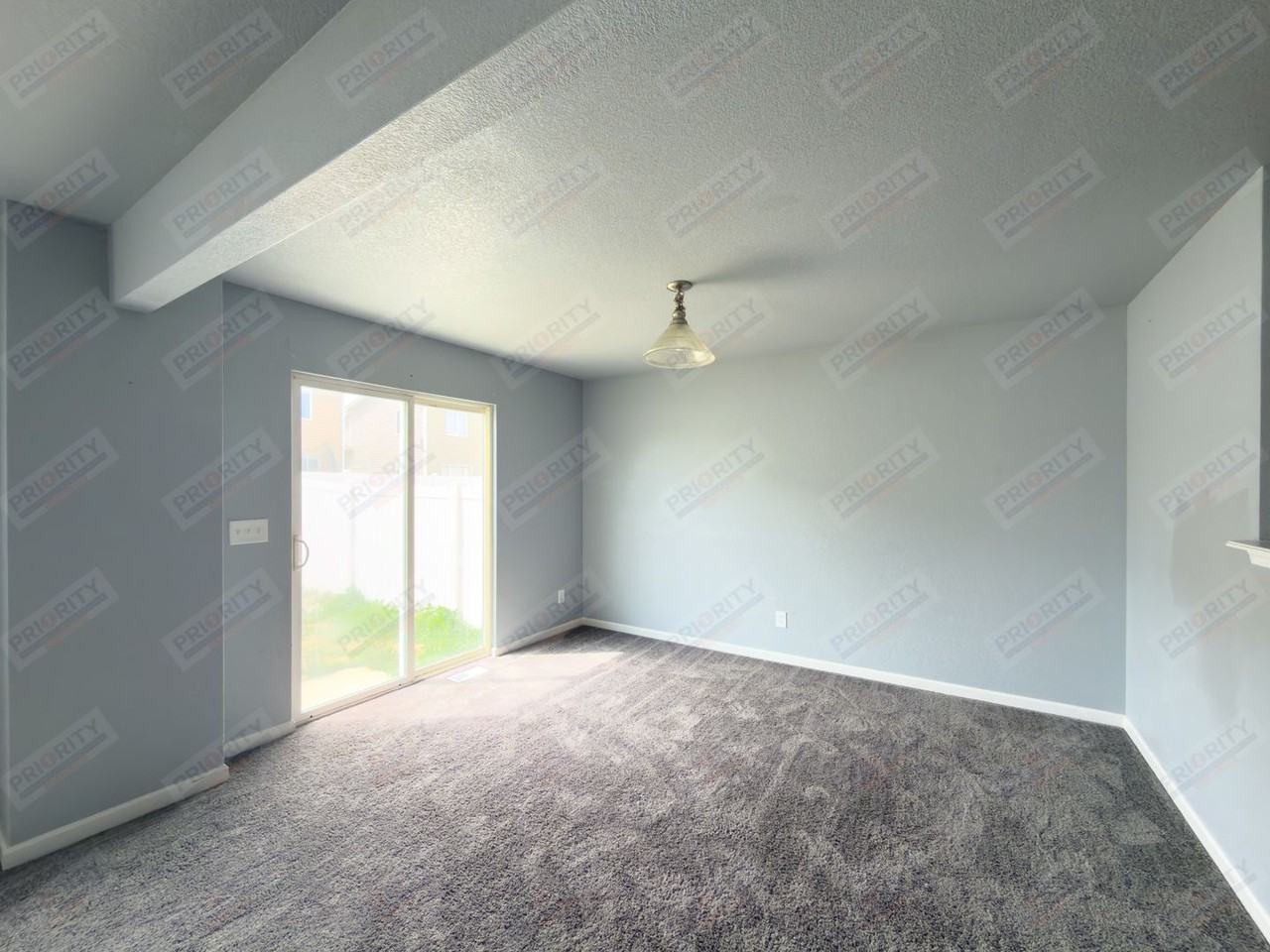 3604 Triton Ave - Photo 4 of 16