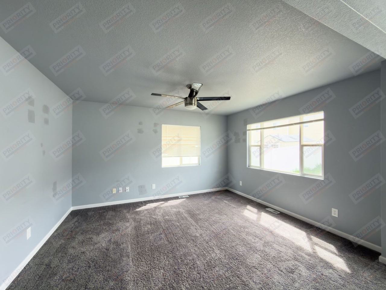3604 Triton Ave - Photo 5 of 16