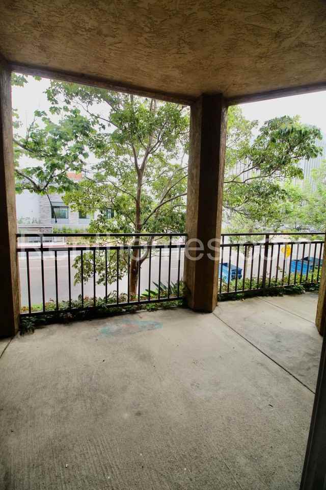 510 Camino De La Reina #104 - Photo 3 of 23