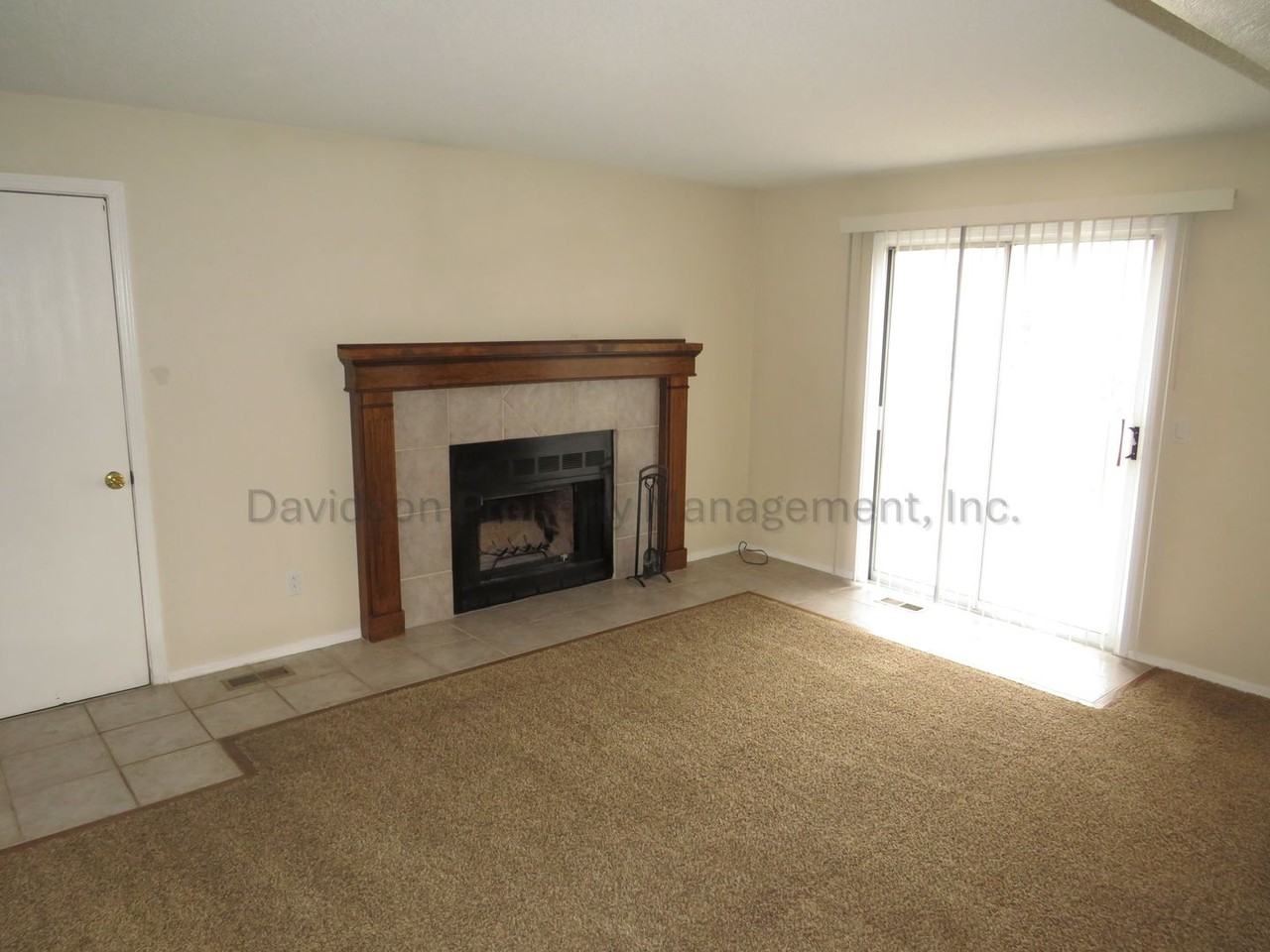 7049 White Buffalo Rd - Photo 4 of 15