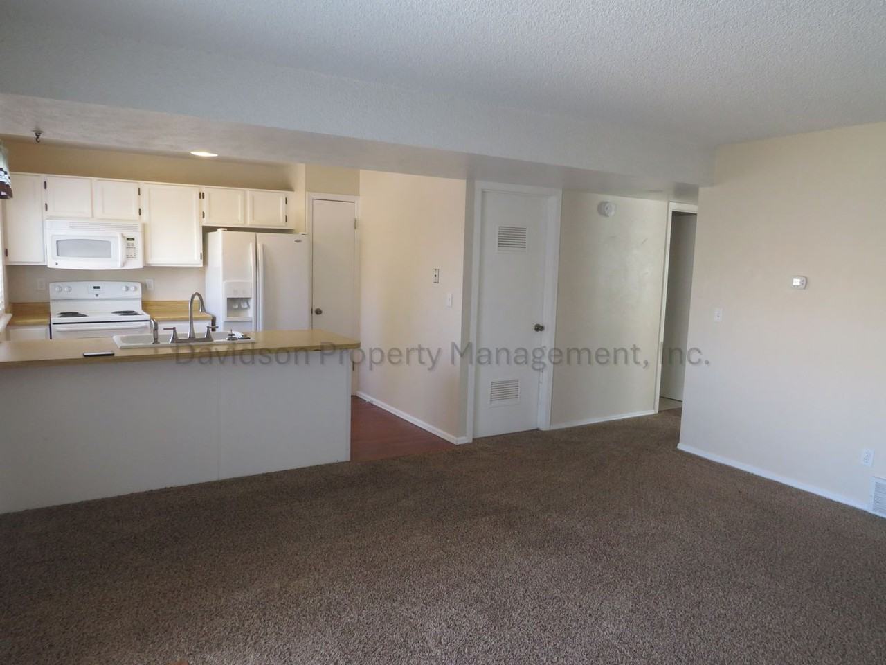 7049 White Buffalo Rd - Photo 5 of 15