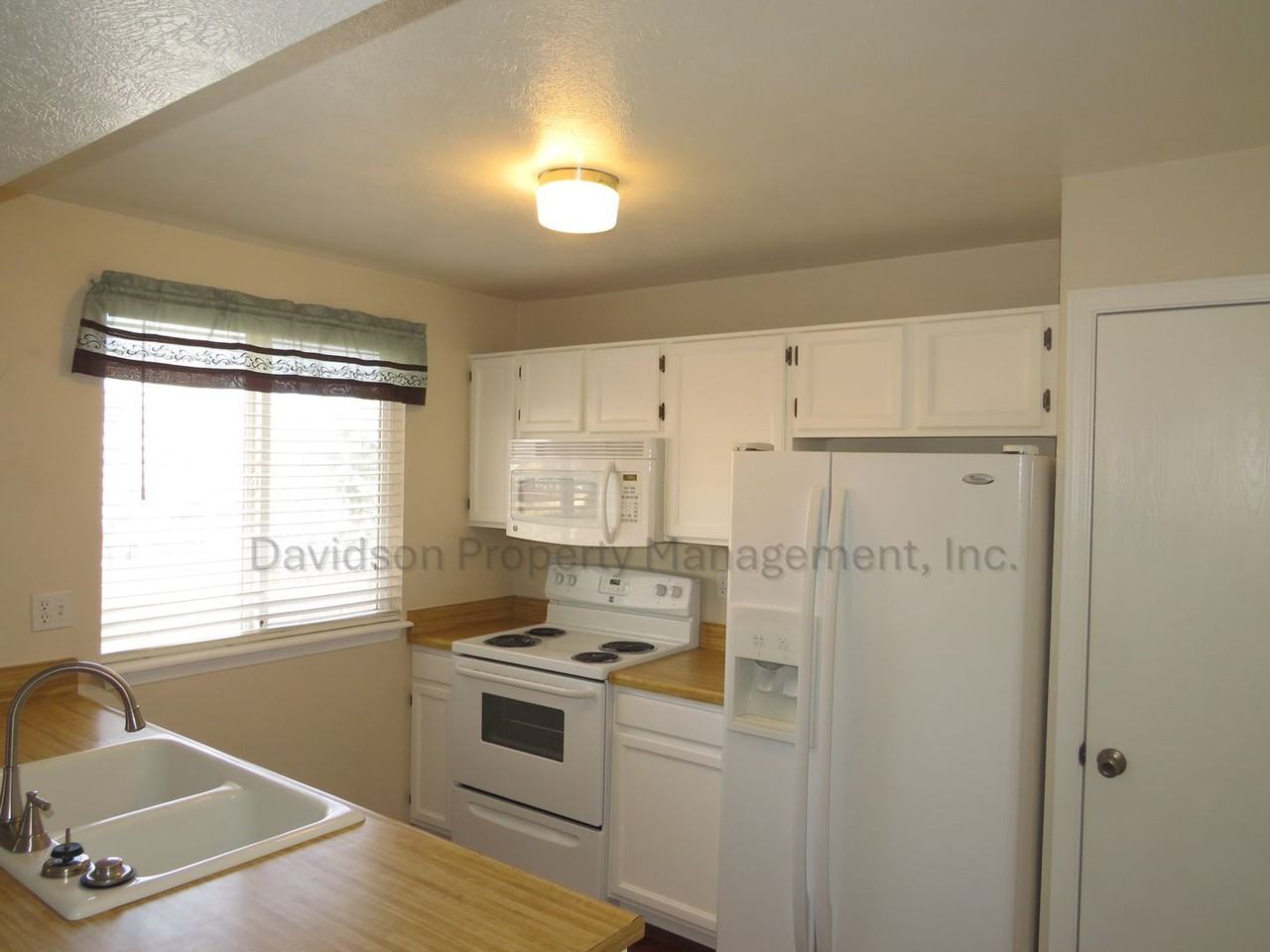 7049 White Buffalo Rd - Photo 6 of 15