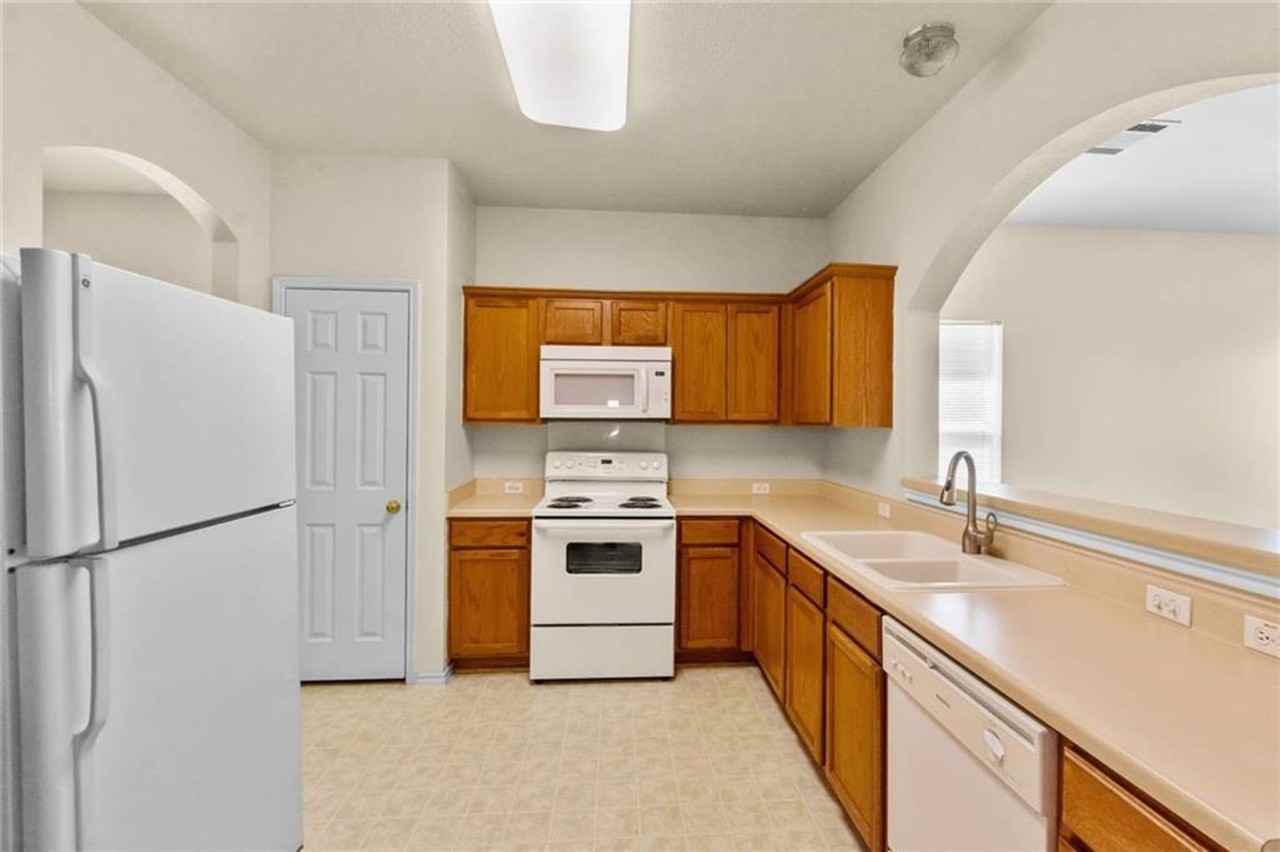 603 Wiley St - Photo 3 of 15