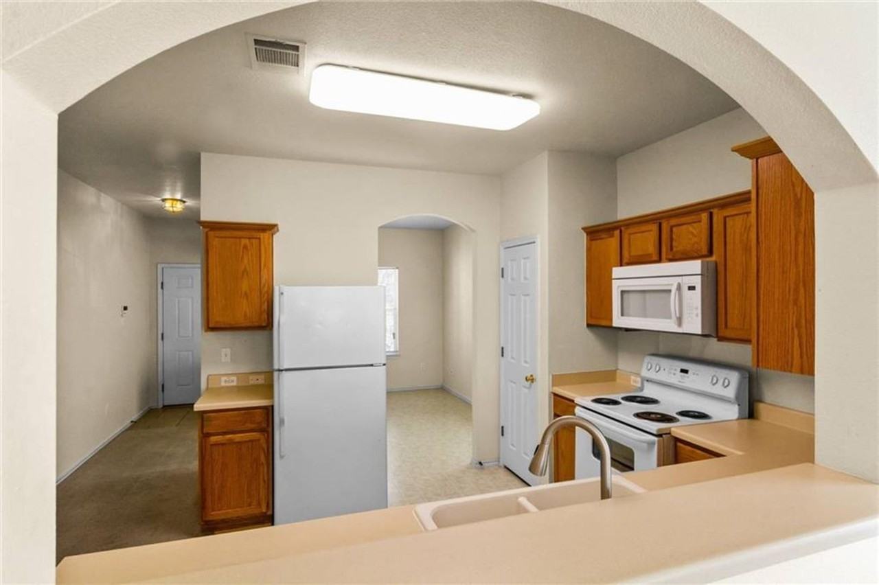 603 Wiley St - Photo 4 of 15