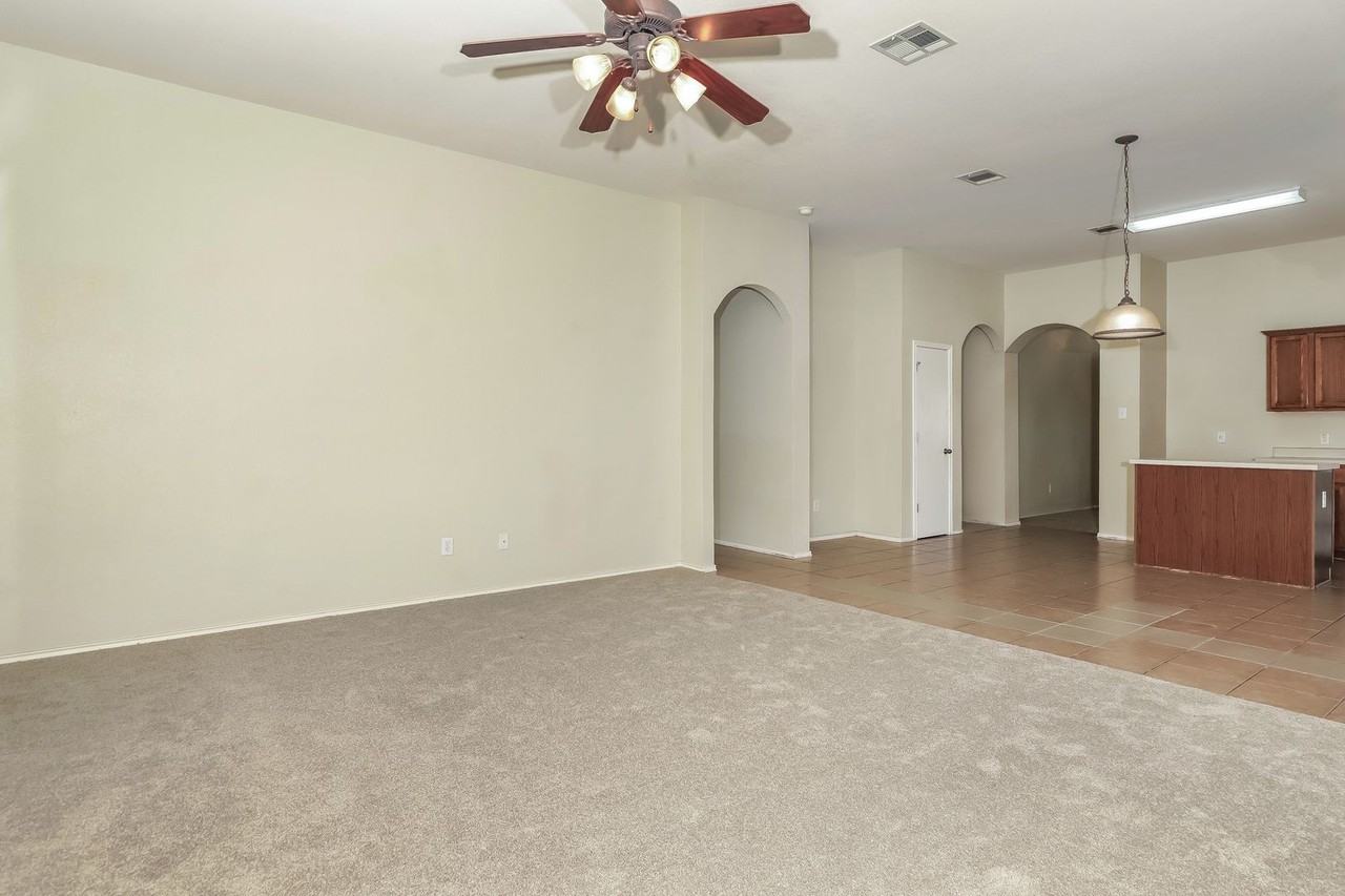 20521 Buteo St - Photo 3 of 16