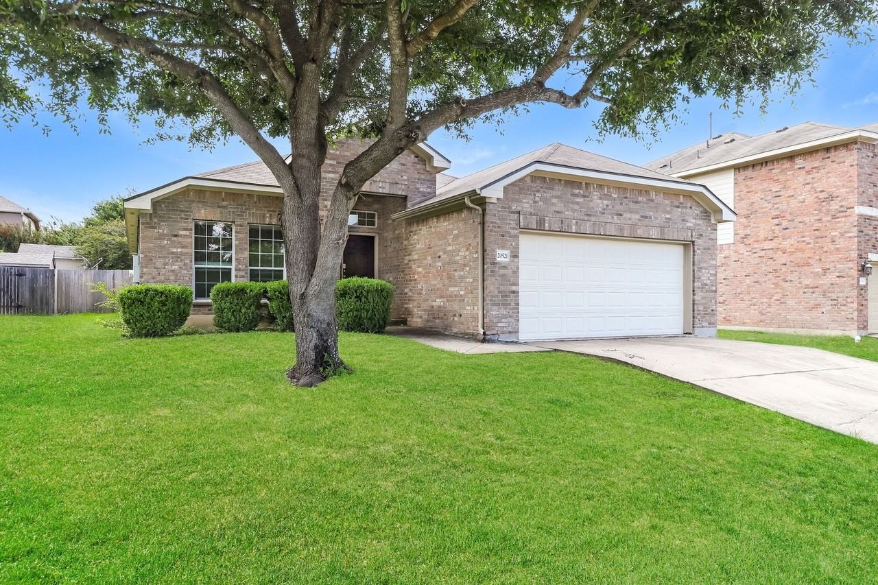 20521 Buteo St - Photo 4 of 16