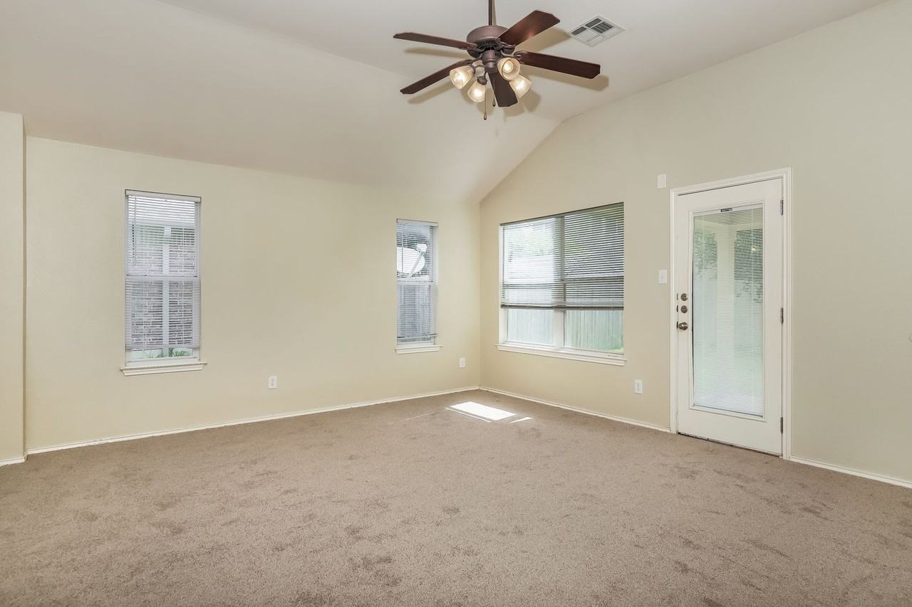 20521 Buteo St - Photo 5 of 16