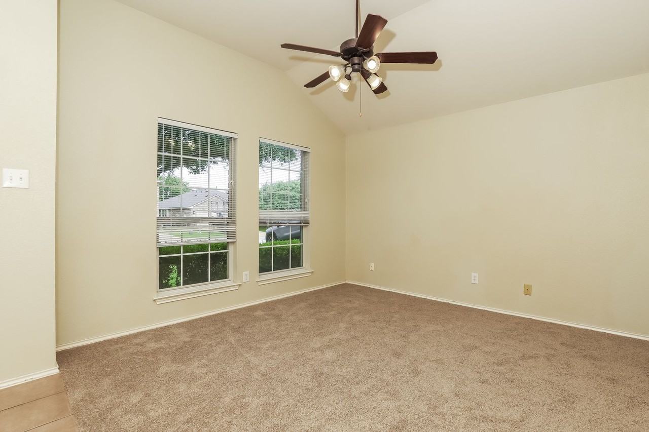 20521 Buteo St - Photo 7 of 16
