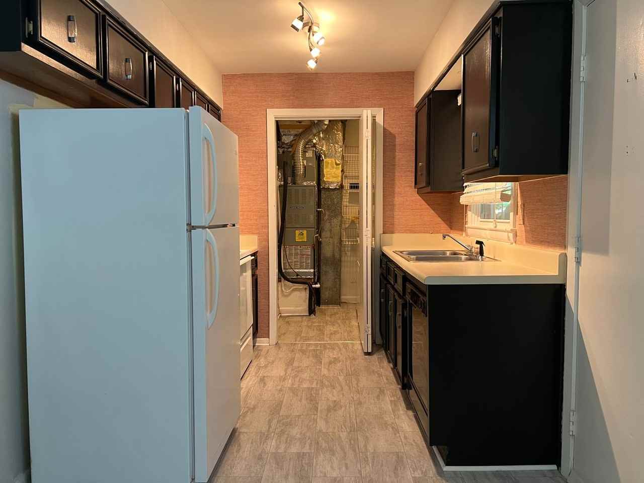 1722 Kavanaugh Blvd - Photo 6 of 22