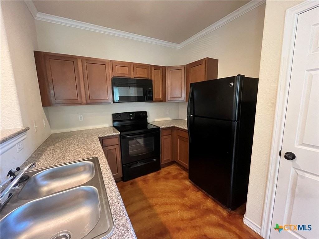 14107 Veneto Dr #4 - Photo 5 of 15