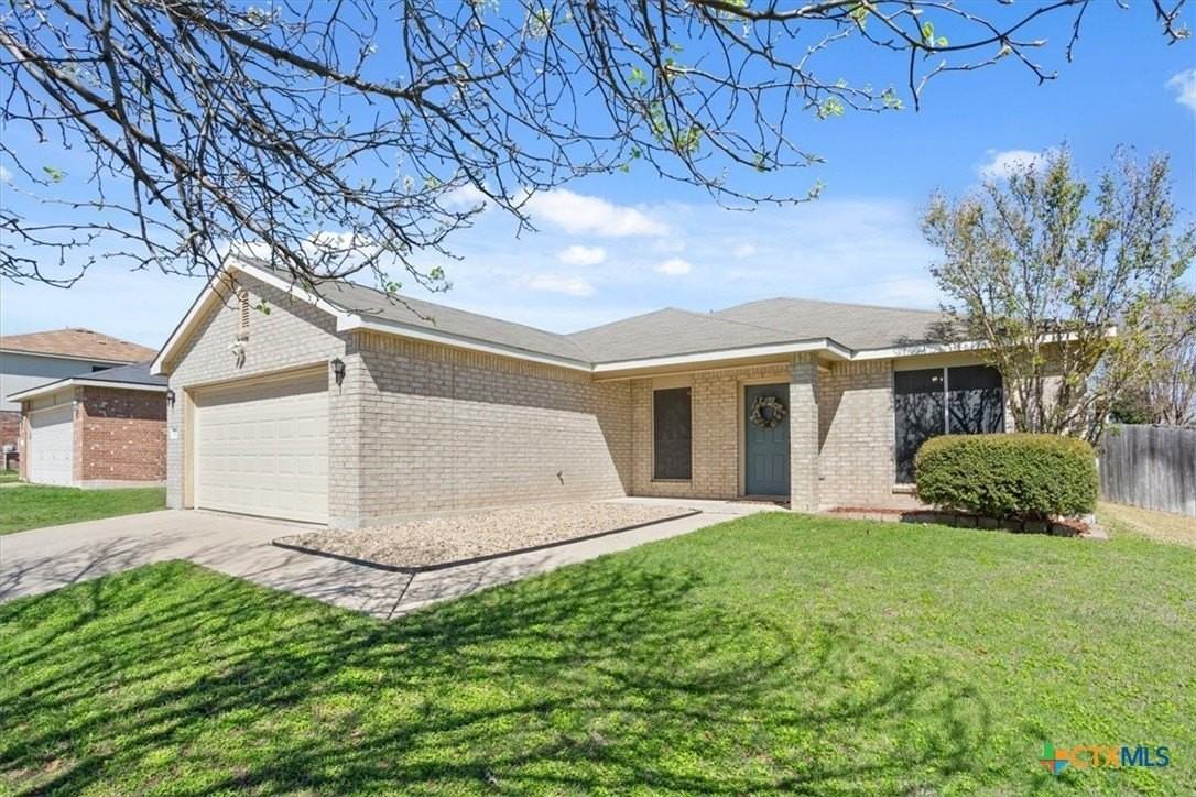 709 Bighorn Dr - Photo 2 of 25