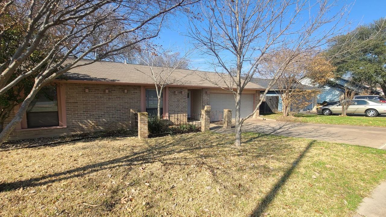 13112 Lamplight Village Ave - Photo 2 of 25