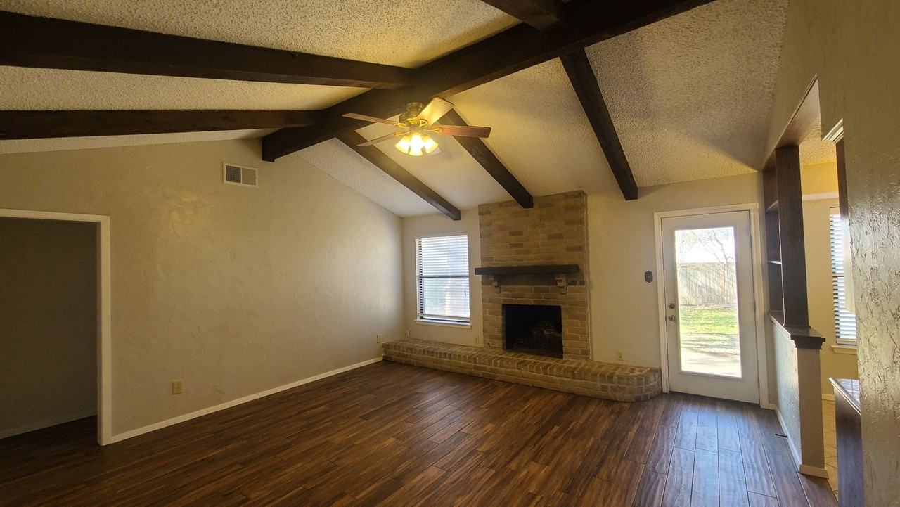 13112 Lamplight Village Ave - Photo 3 of 25