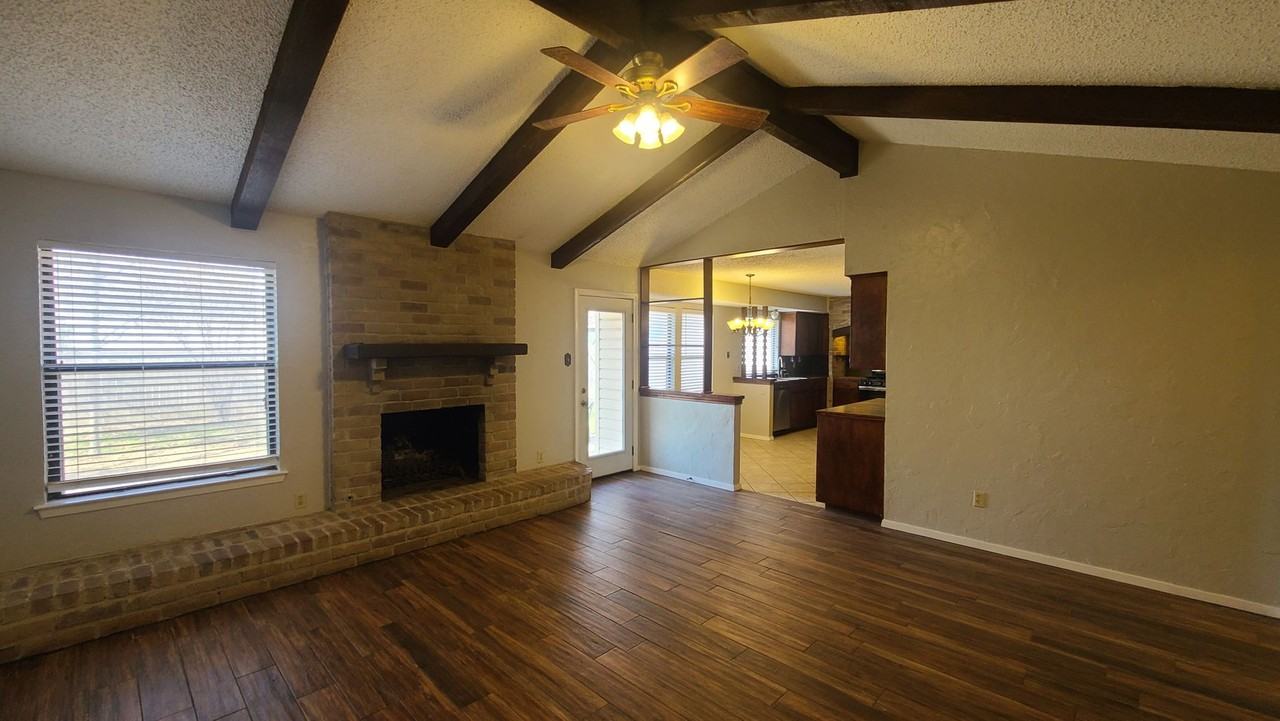 13112 Lamplight Village Ave - Photo 5 of 25