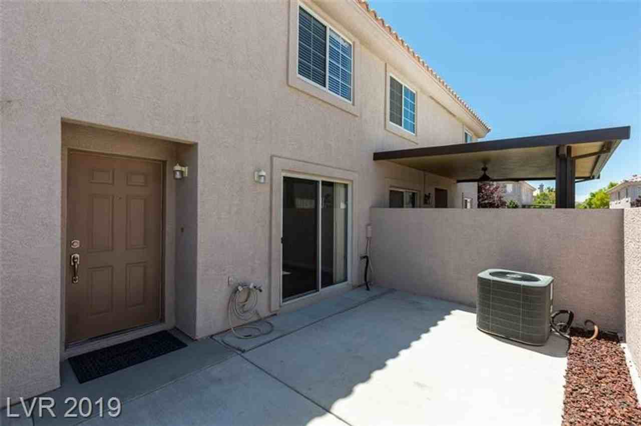 505 Satin Saddle Pl - Photo 2 of 22