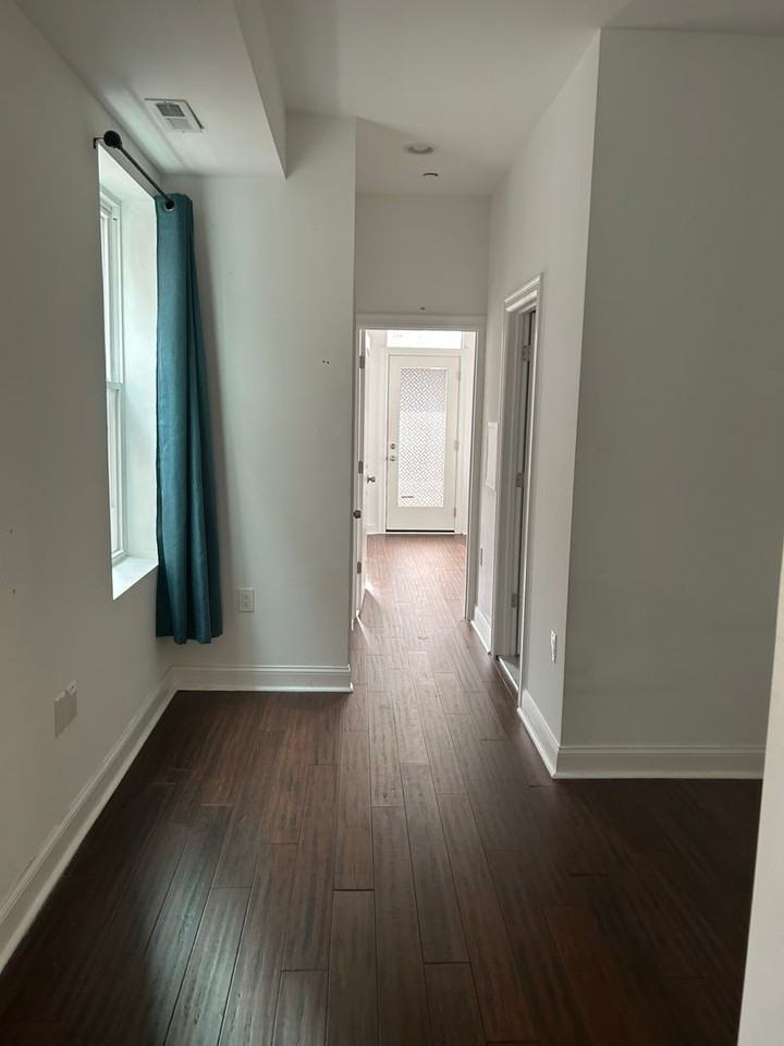 1824 W Girard Ave - Photo 2 of 17
