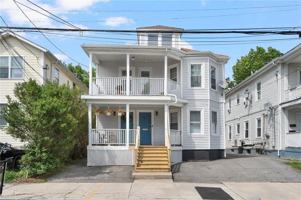 featured image of 21 Waverly St #1