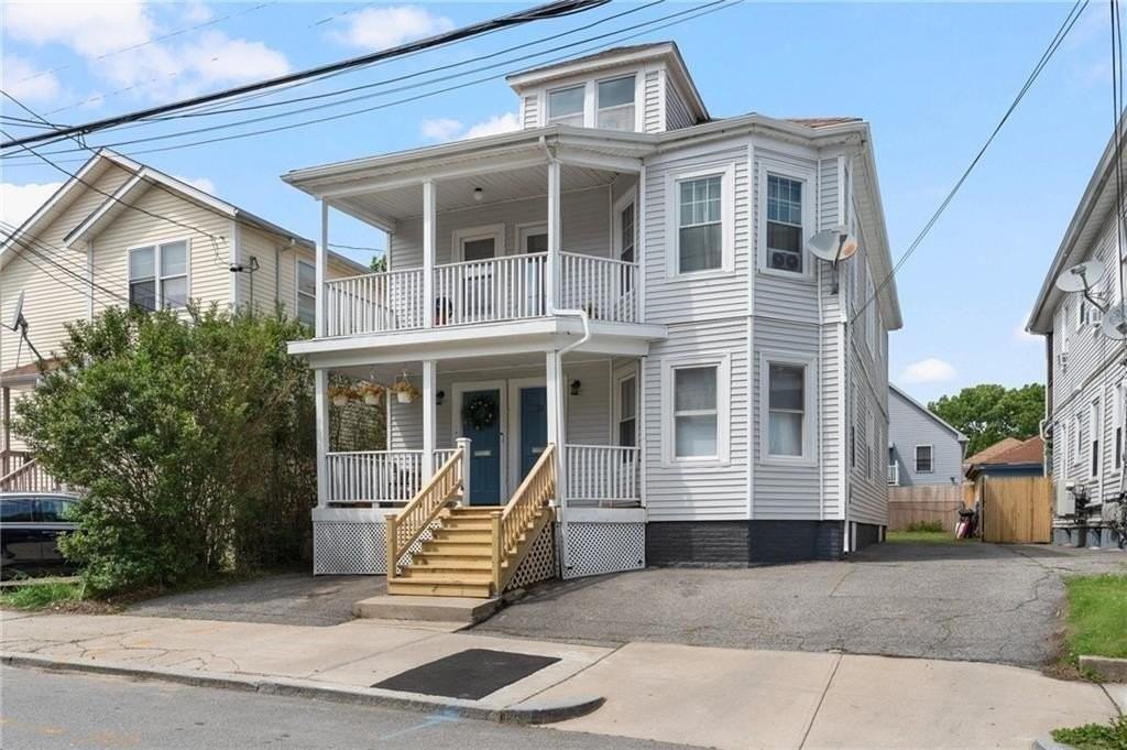 21 Waverly St #1 - Photo 2 of 11