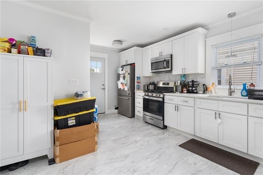 21 Waverly St #1 - Photo 6 of 11