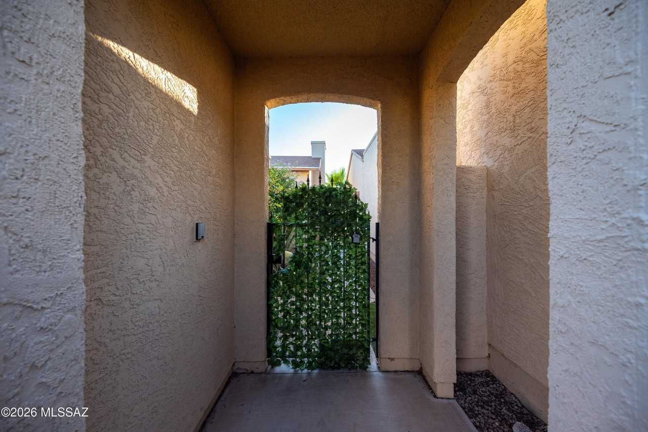 3346 W Starfall Pl - Photo 2 of 21