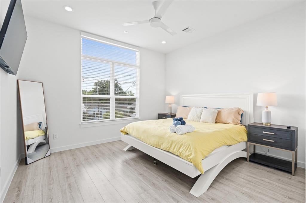 6821 Cadillac St Houston TX 77021-2413 #B - Photo 7 of 9