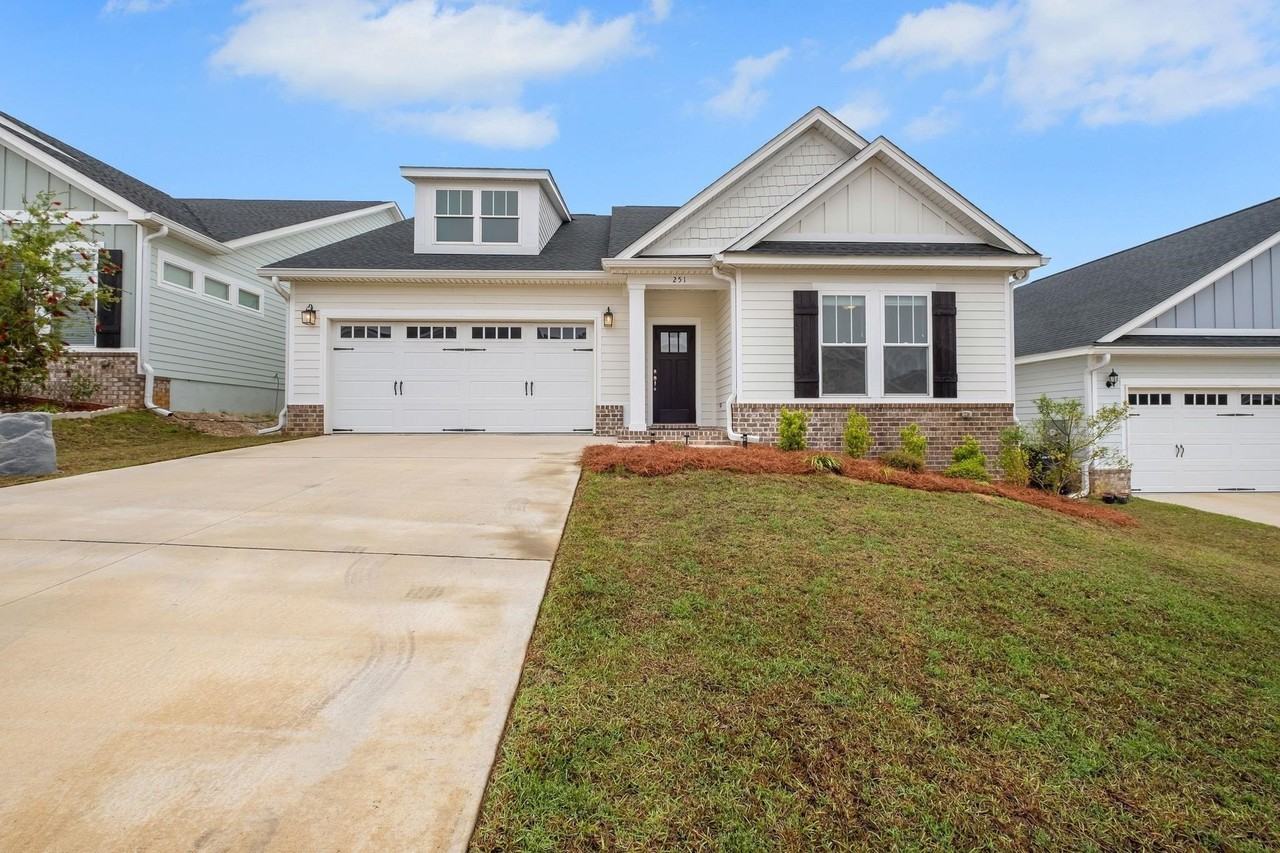 251 Bienville Pl