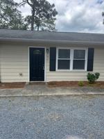 featured image of 935 N Ashe St