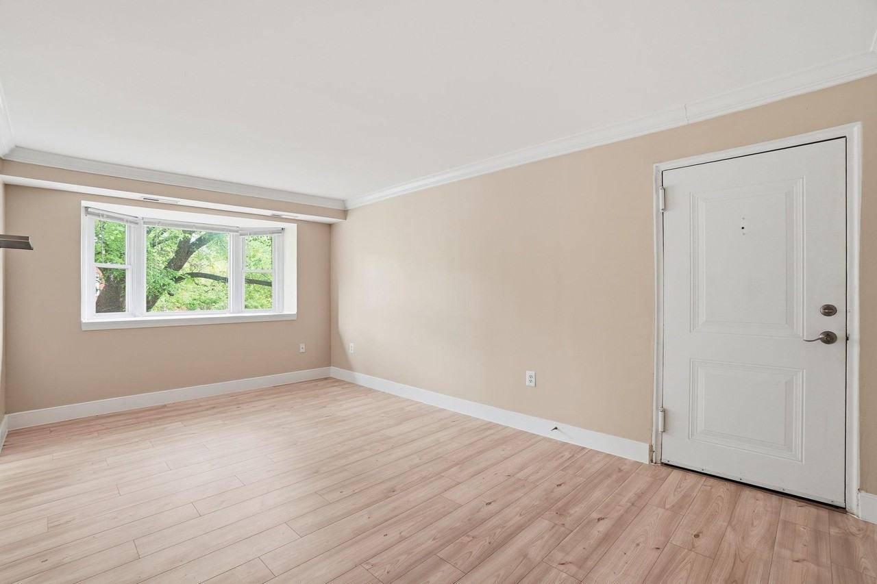 2841 Gainesville St Se #201 - Photo 2 of 20