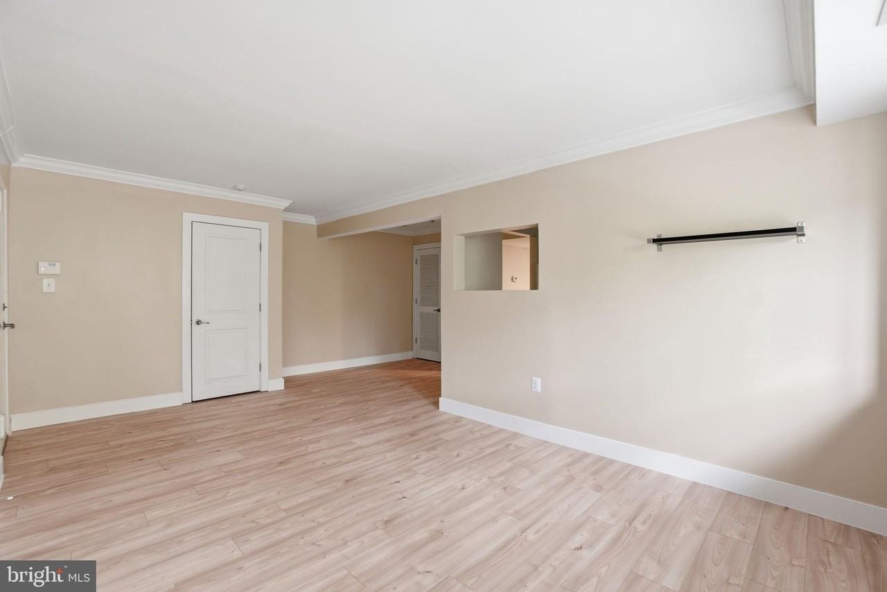 2841 Gainesville St Se #201 - Photo 4 of 20
