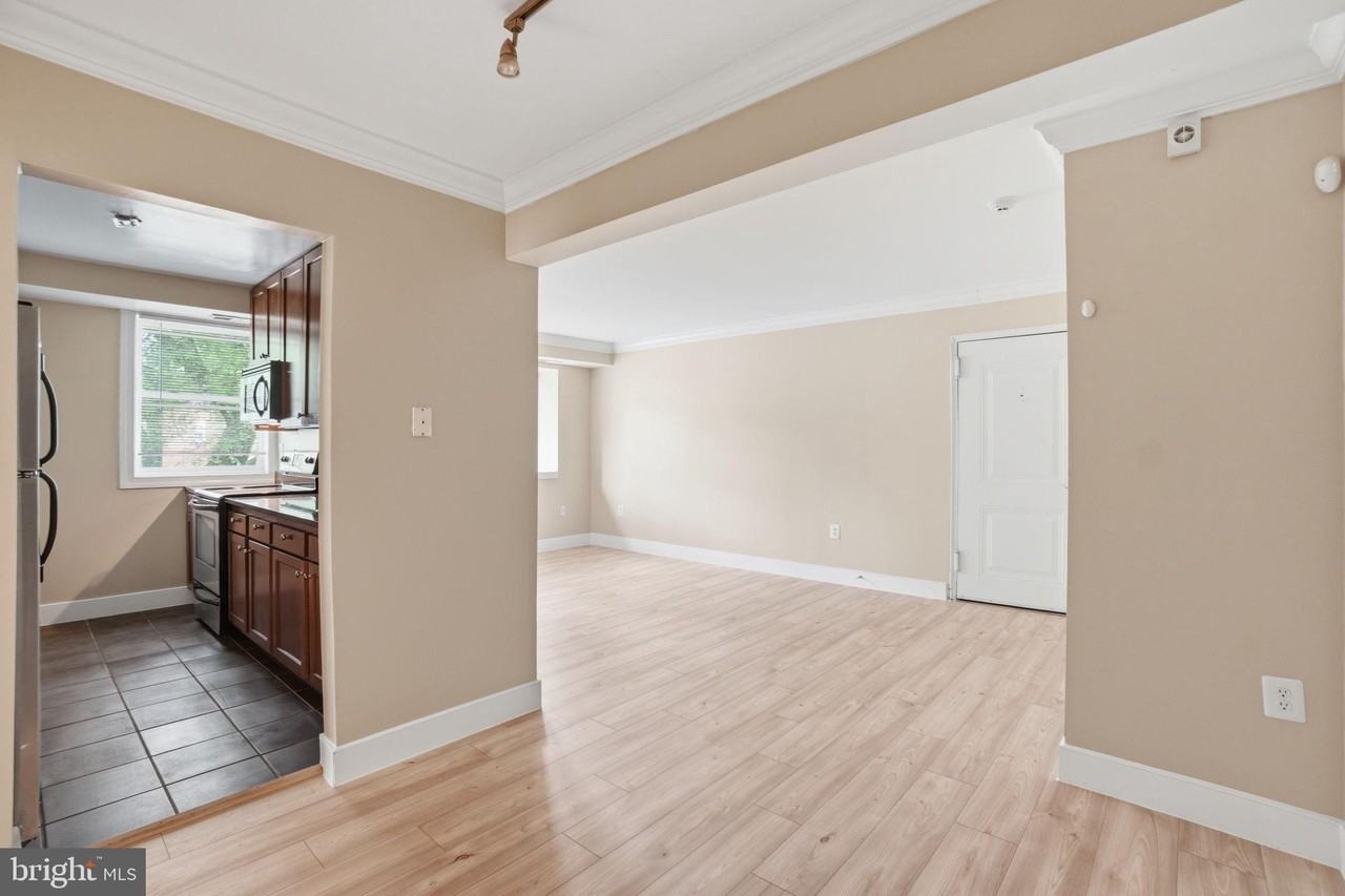 2841 Gainesville St Se #201 - Photo 7 of 20