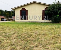 628 Taylor Ct - Photo 1 of 1