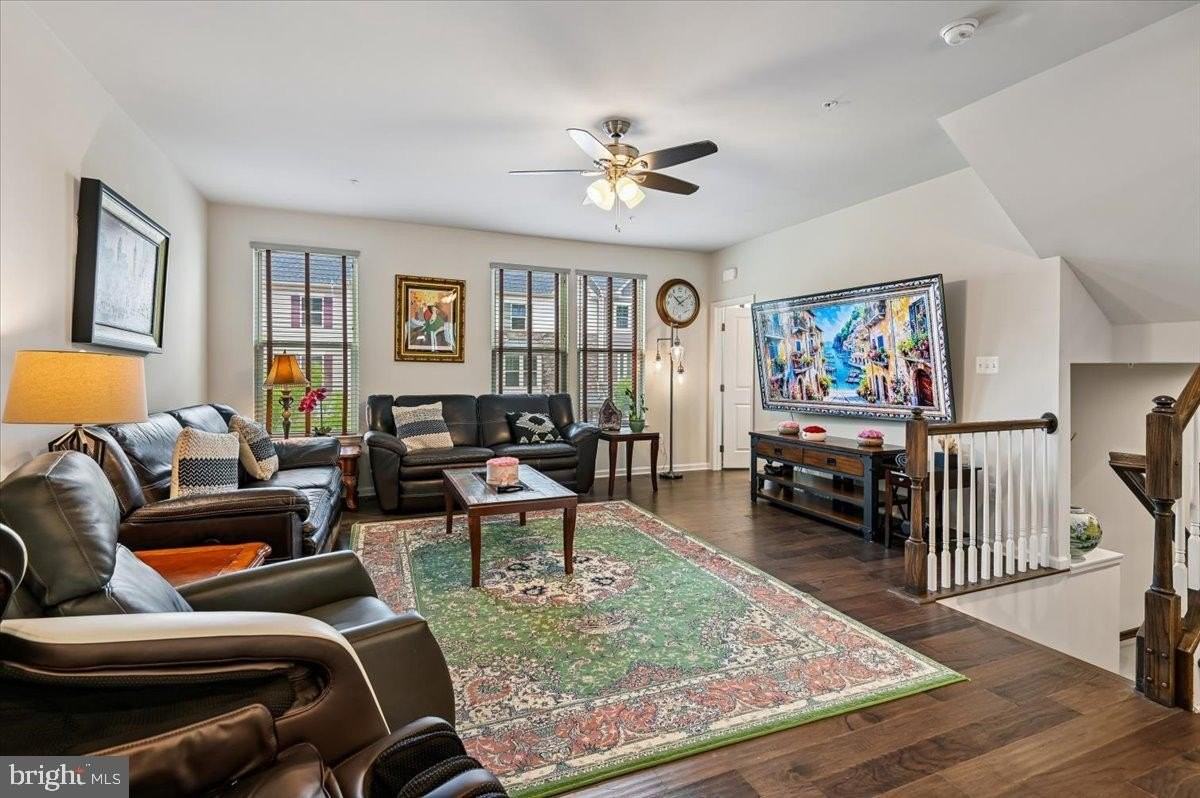 8261 Kippis Rd - Photo 4 of 50