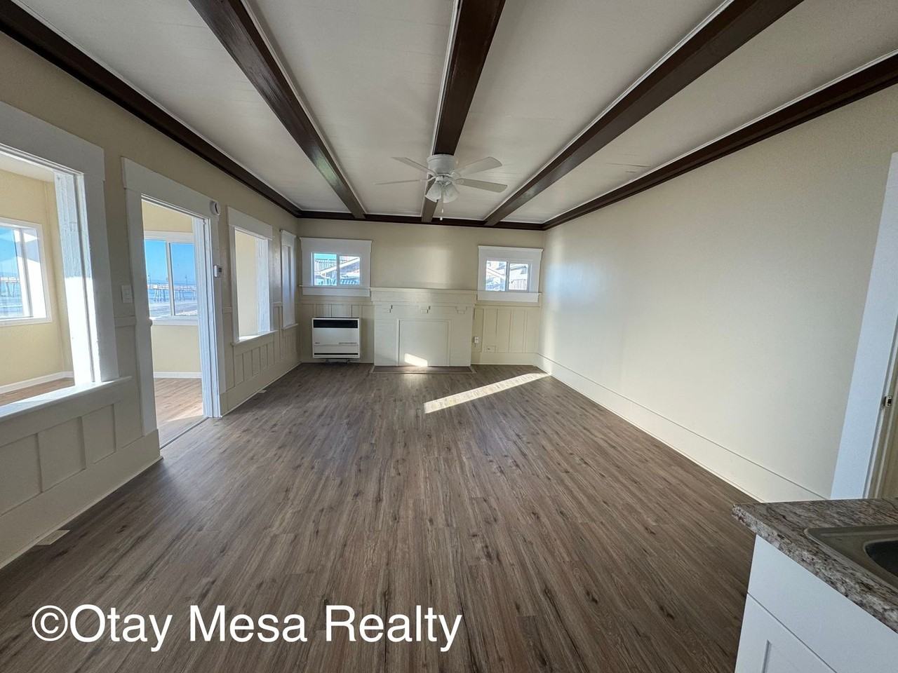 997 Ocean Ln - Photo 3 of 4