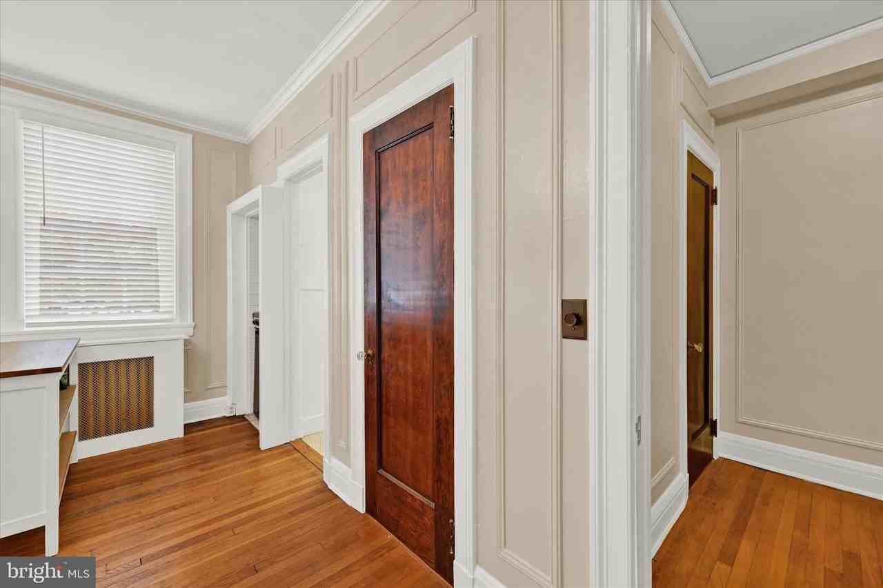 3401 Greenway #105 - Photo 4 of 14