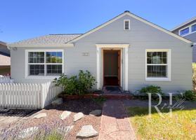 featured image of 2613 E 17th St