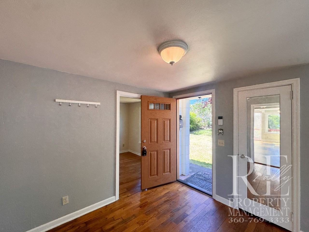 2613 E 17th St - Photo 5 of 15
