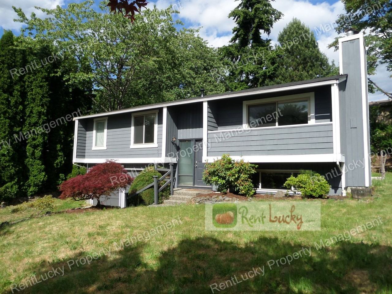 10720 157th Ave Ne - Photo 2 of 30