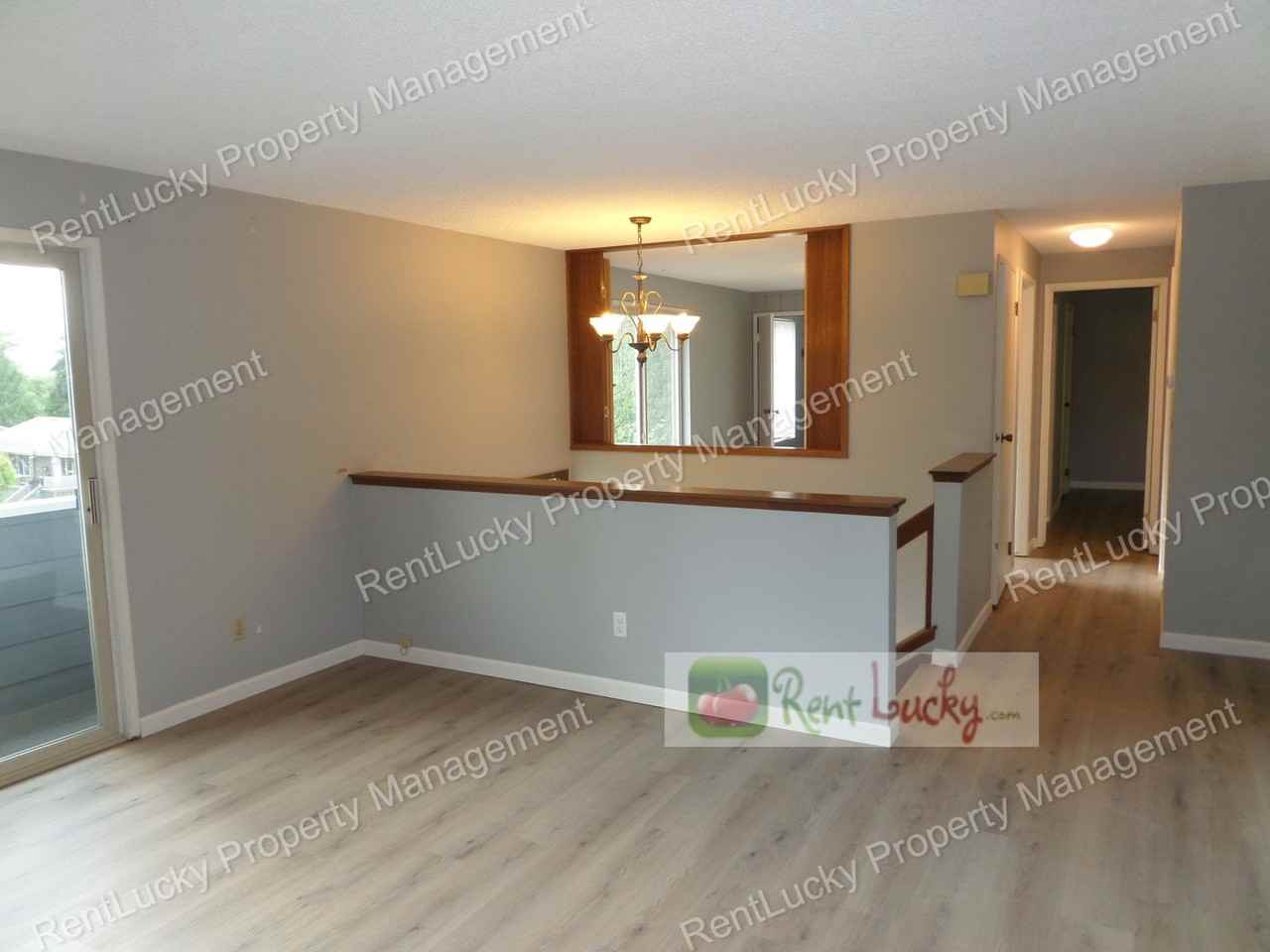 10720 157th Ave Ne - Photo 3 of 30