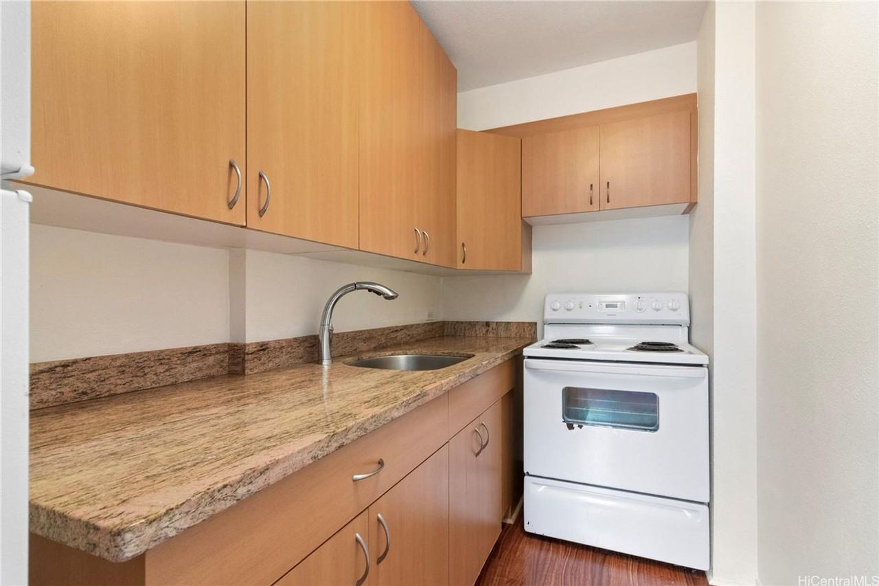 1821 Lipeepee St #204 - Photo 5 of 14