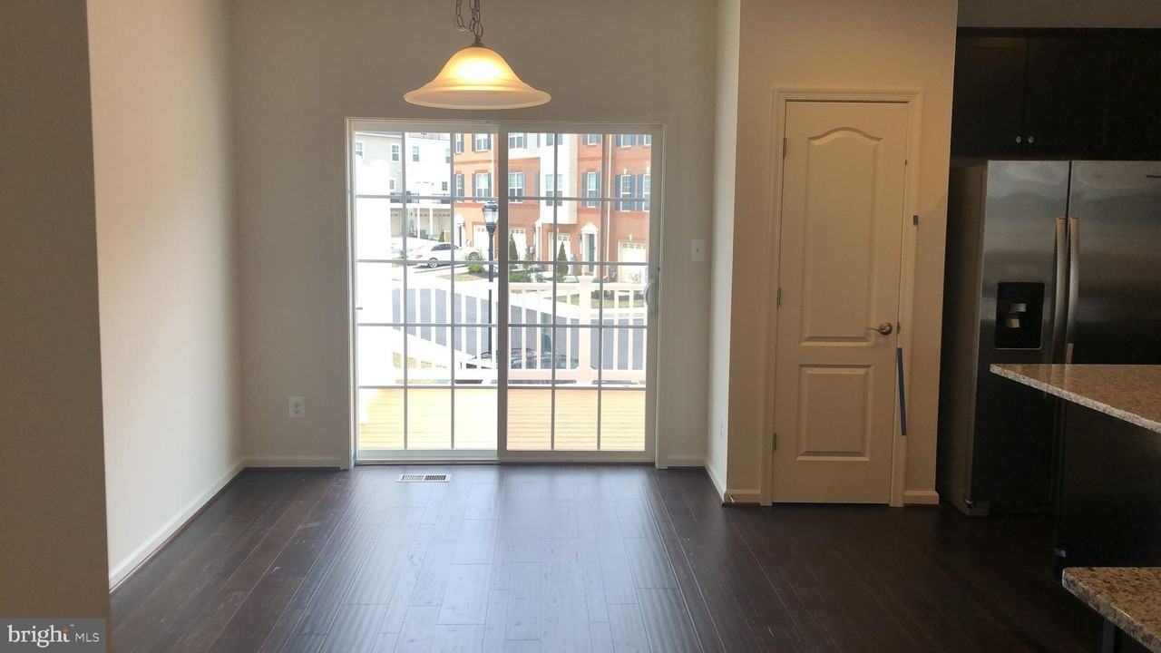 7730 Dagny Way - Photo 5 of 18