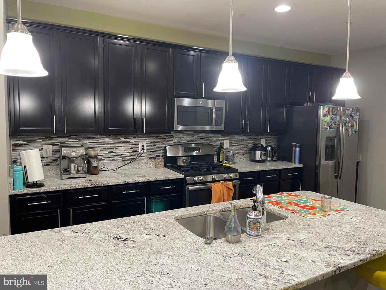 7879 River Rock Way - Photo 4 of 23