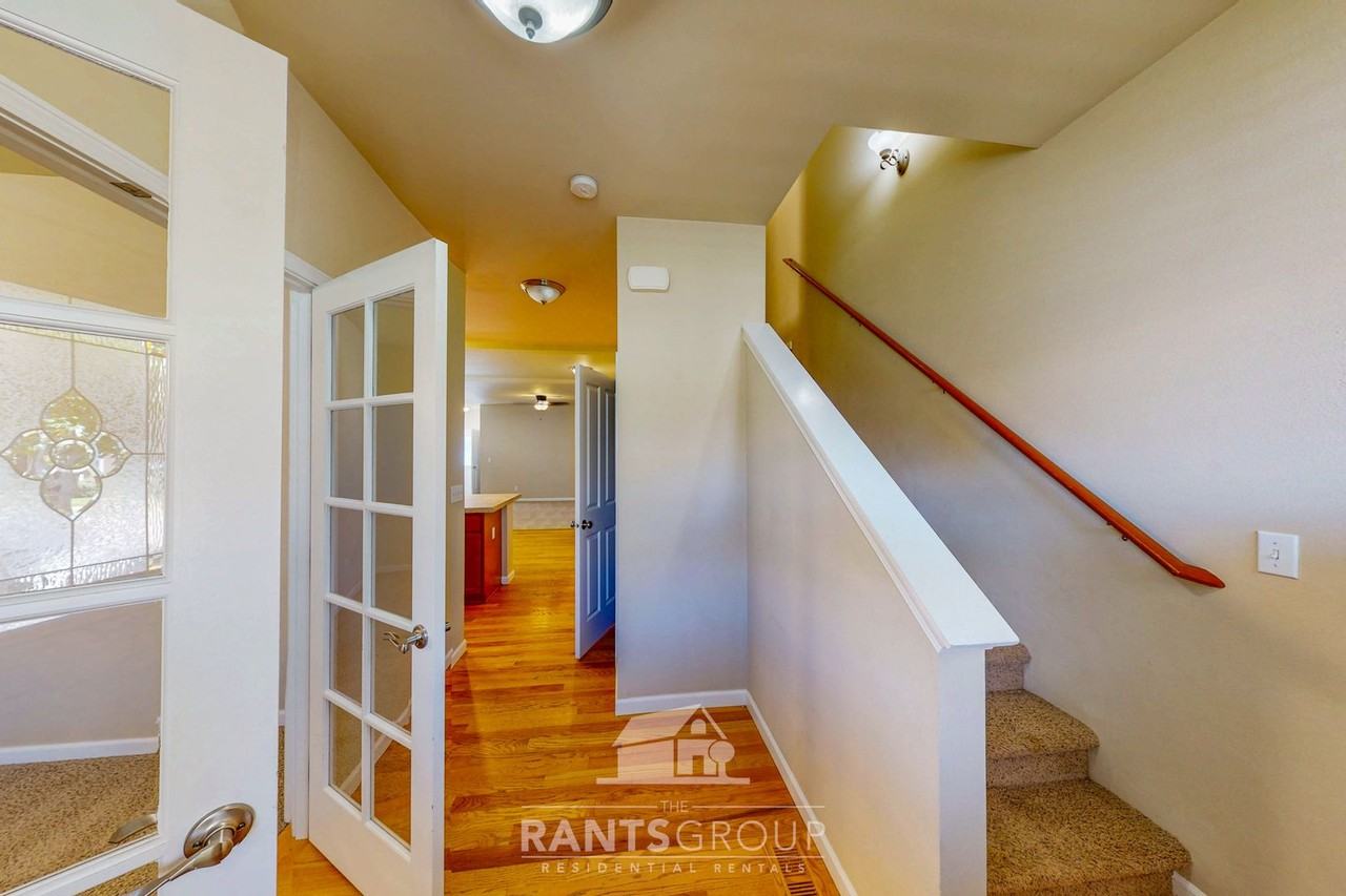 7629 Kodiak Ave Ne - Photo 3 of 24