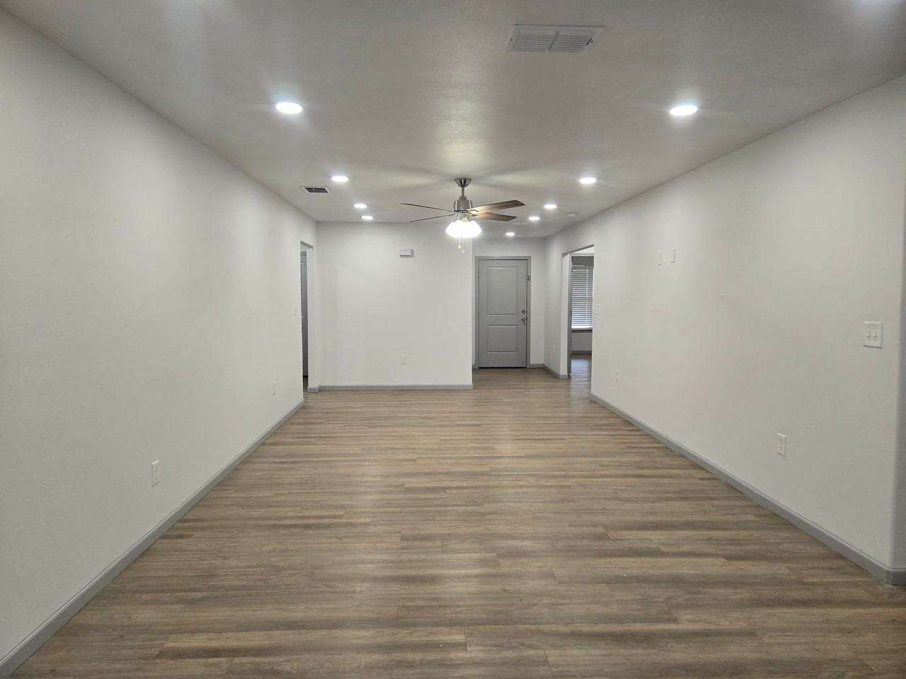 2110 88th St - Photo 3 of 21