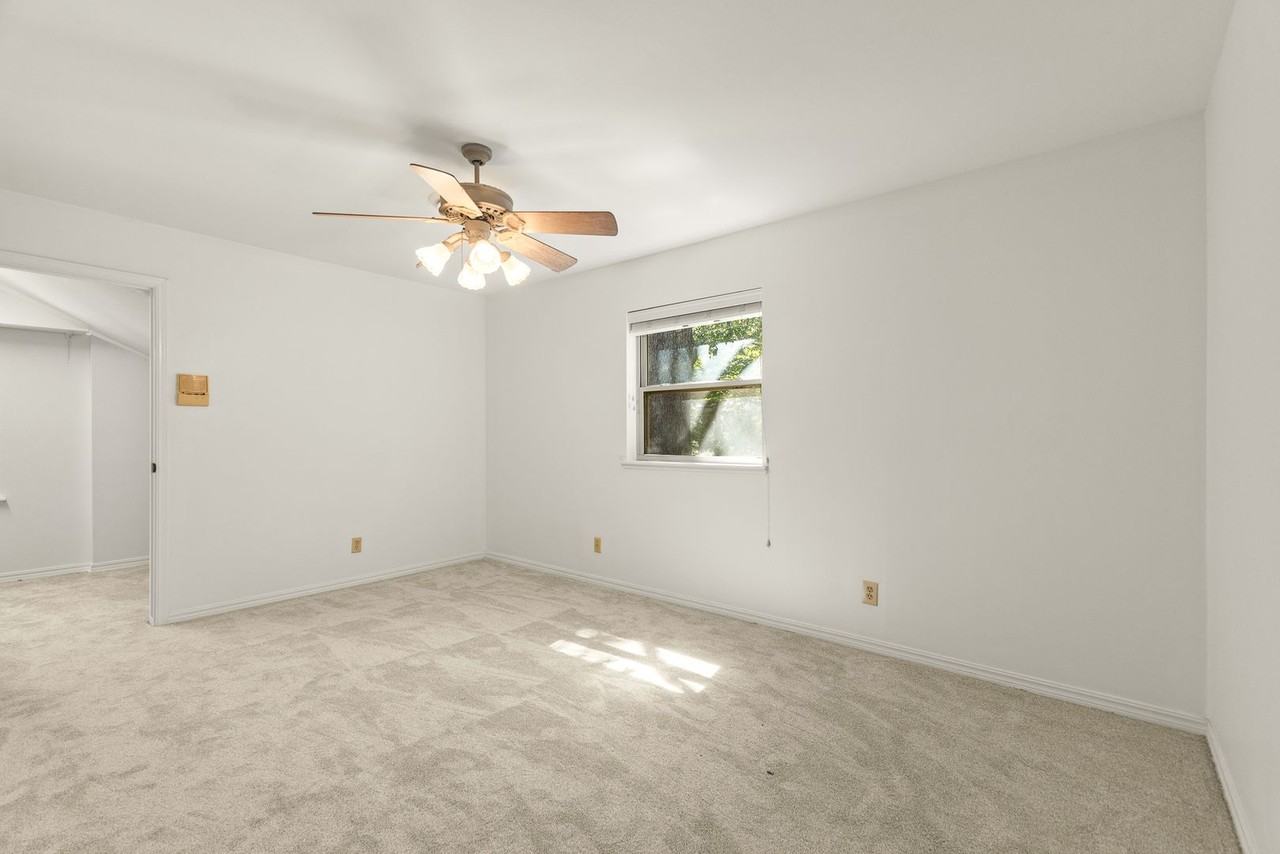 2825 E Inwood Ln - Photo 4 of 29